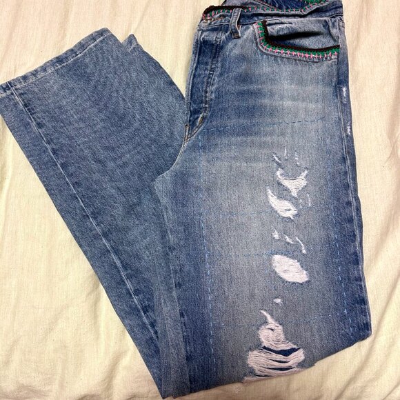 FRAME + Julia Sarr-Jamois crochet-trimmed distressed high-rise boyfriend jeans - Picture 6 of 13